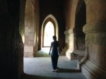 Bagan-temple-lady